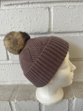 Nordstrom 100% Cashmere Beanie pompon maeve OS